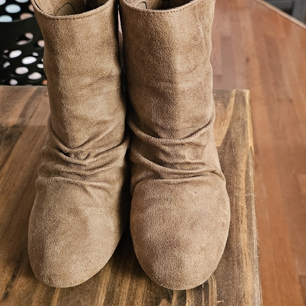 Sugar booties